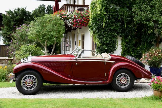 Immagine 1/19 di Mercedes-Benz 320n Spezial Roadster (1937)