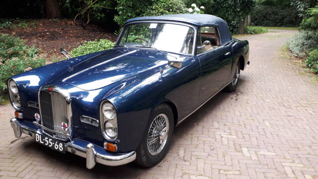 Image 1/42 of Alvis TF 21 (1966)