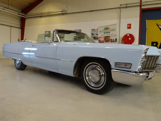 Image 1/72 of Cadillac DeVille Convertible (1968)