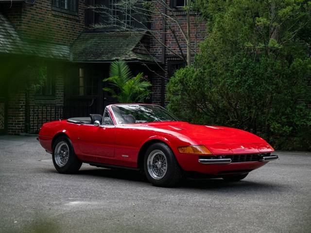Image 1/50 de Ferrari 365 GTS/4 Daytona (1973)