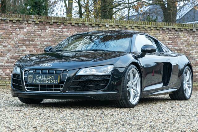 Image 1/50 of Audi R8 V10 (2011)