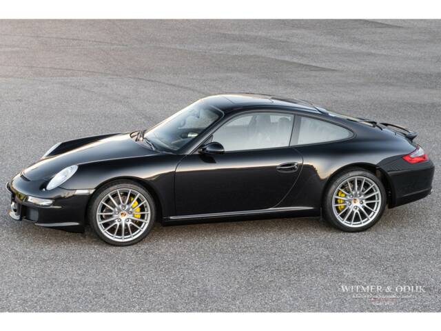Bild 1/28 von Porsche 911 Carrera 4S (2004)