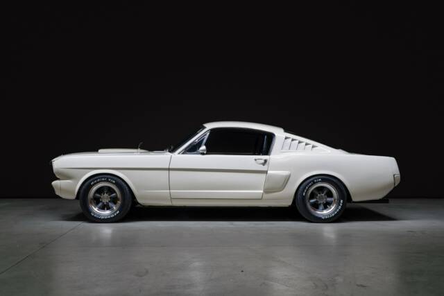Image 1/22 of Ford Shelby GT 350 (1965)