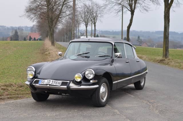 Afbeelding 1/28 van Citroën ID 19 (1967)