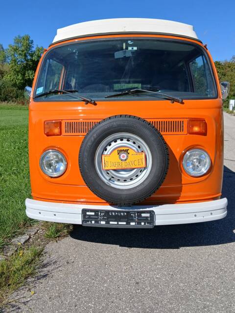 Image 1/21 of Volkswagen T2b Westfalia (1973)