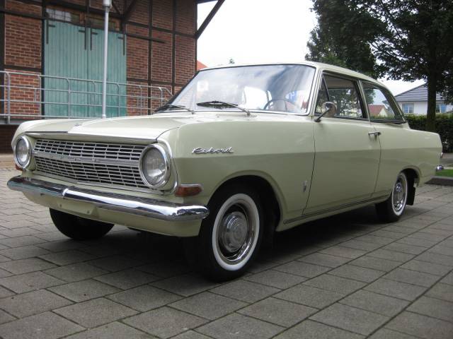 Image 1/15 of Opel Rekord 1700 L (1965)