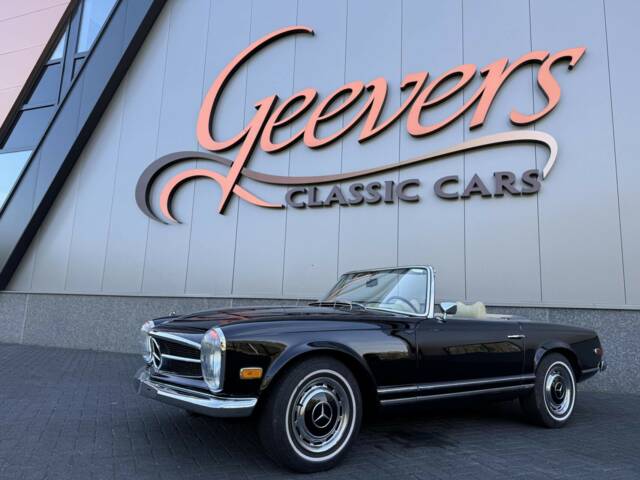 Image 1/38 of Mercedes-Benz 280 SL (1969)