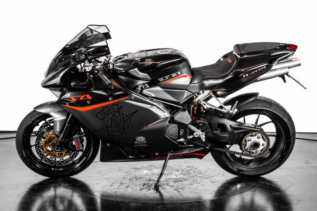 Afbeelding 1/37 van MV Agusta DUMMY (2009)