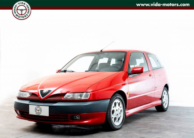 Image 1/29 of Alfa Romeo 145 Quadrifoglio Verde (1996)
