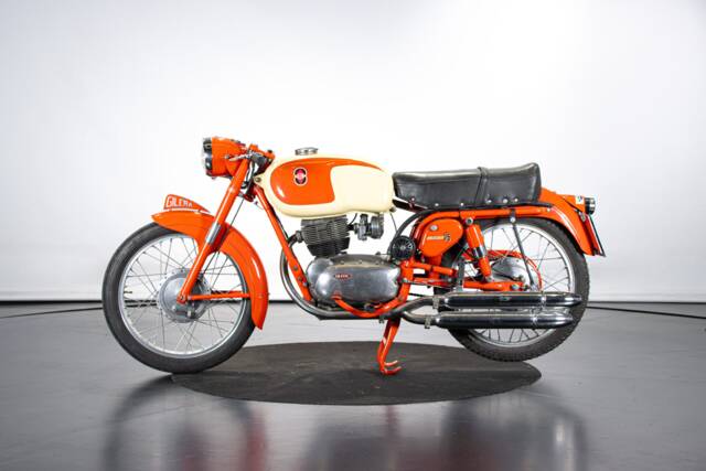Bild 1/50 von Gilera 175 Sport (1956)