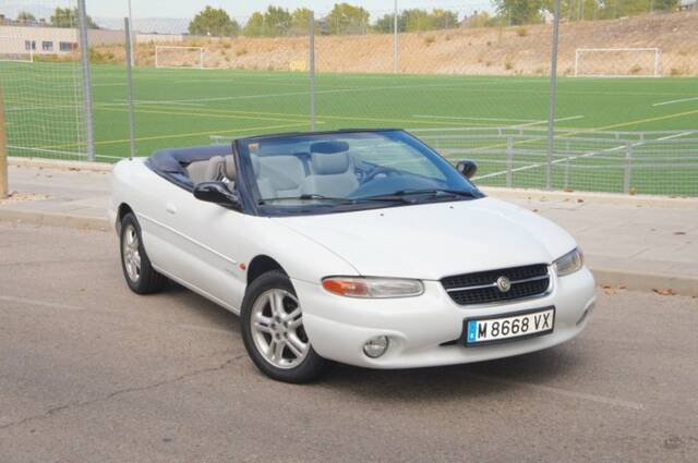 Bild 1/6 von Chrysler Stratus 2.0 (1998)