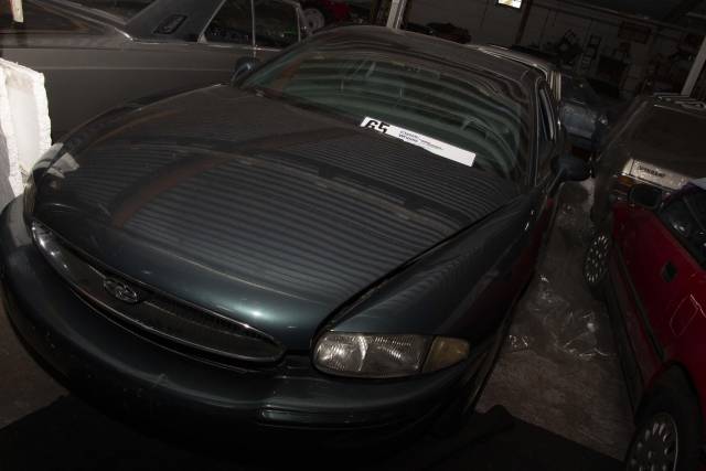 Image 1/4 of Buick Riviera Coupe (1995)