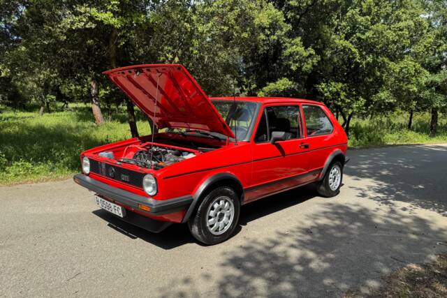 Image 1/31 de Volkswagen Golf I GTI 1.6 (1982)