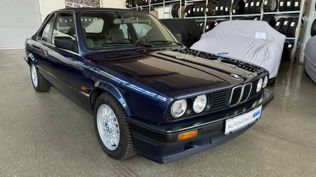 Bild 1/19 von BMW 316i Baur TC (1990)
