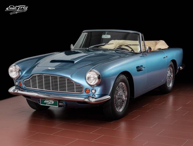 Imagen 1/8 de Aston Martin DB 4 Convertible Vantage (1962)