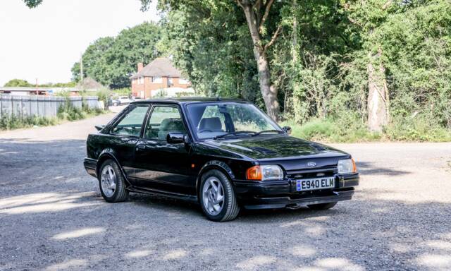 Image 1/28 de Ford Escort turbo RS (1987)