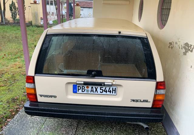 Bild 1/6 von Volvo 740 Diesel (1986)