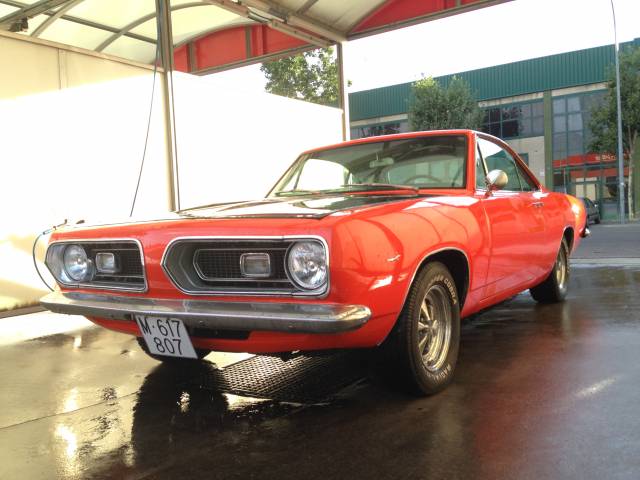 Image 1/35 of Plymouth Barracuda Hardtop Coupe (1967)