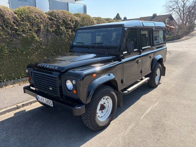 Image 1/9 of Land Rover Defender 110 (2015)
