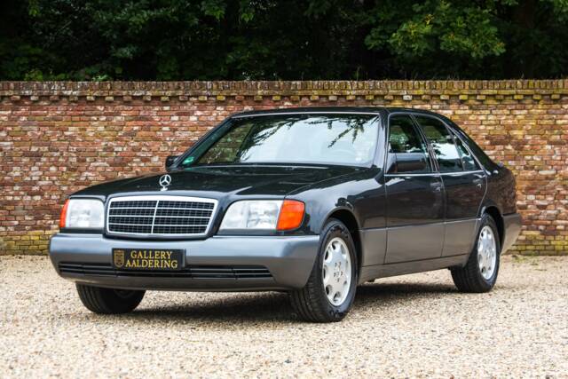 Bild 1/50 von Mercedes-Benz 400 SE (1991)