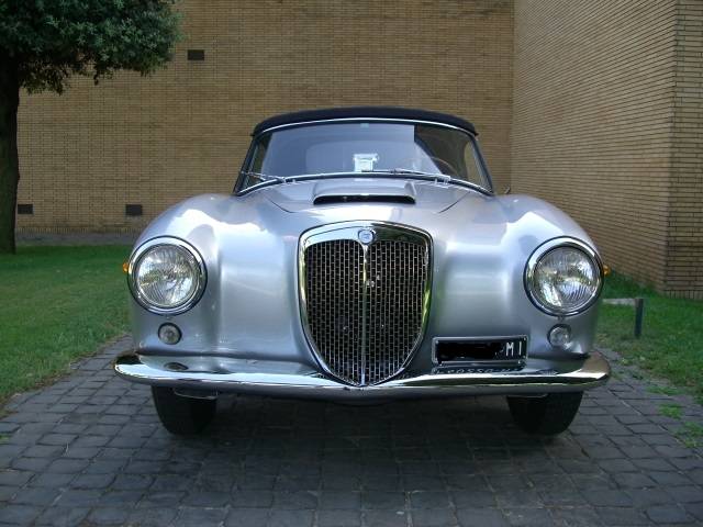 Bild 1/11 von Lancia Aurelia B24S Convertible "America" (1956)