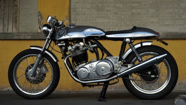 Image 1/8 of Norton Commando 750 (1972)
