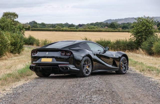 Bild 1/24 von Ferrari 812 Superfast (2019)