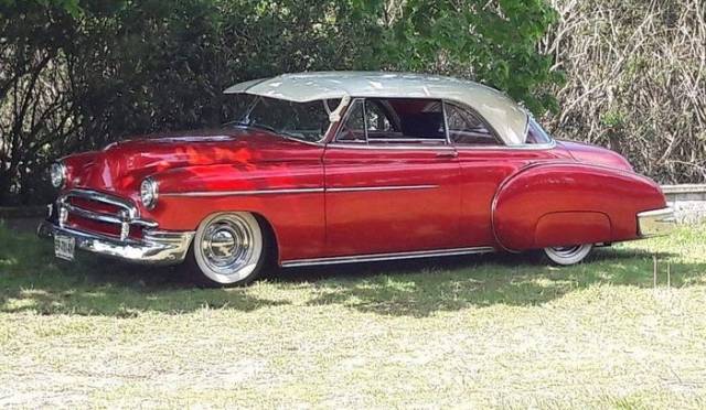 Image 1/3 of Chevrolet Deluxe Styleline (1950)