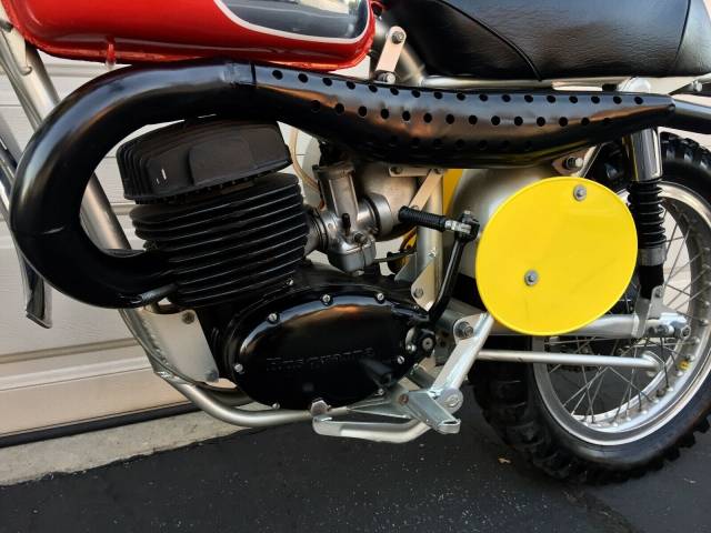 Immagine 1/7 di Husqvarna DUMMY (1971)