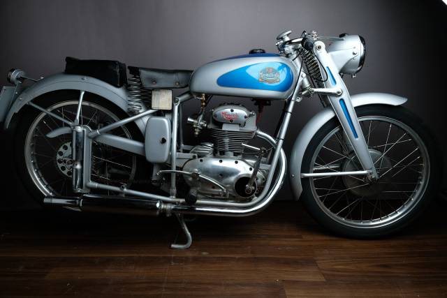 Bild 1/11 von Mondial DUMMY (1951)