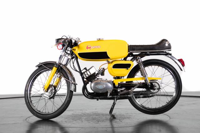 Bild 1/19 von Romeo DUMMY (1970)