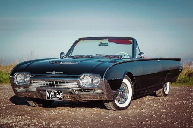 Afbeelding 1/8 van Ford Thunderbird (1961)