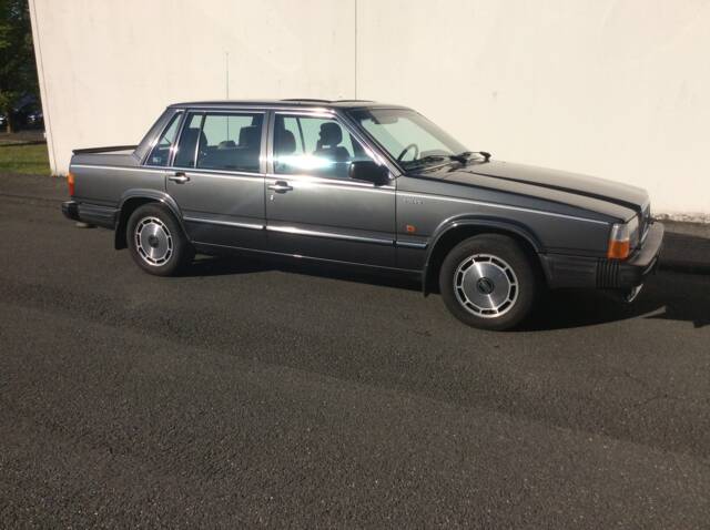Bild 1/14 von Volvo 760 GLE (1986)