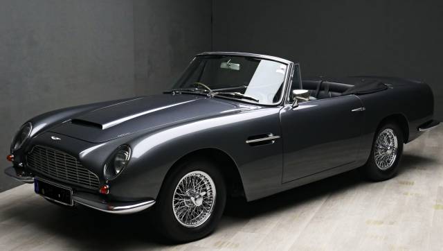 Imagen 1/17 de Aston Martin DB 6 Volante (1967)