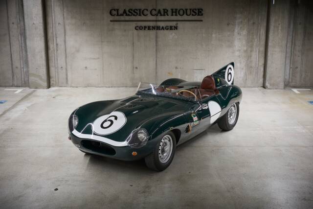 Image 1/84 of Jaguar D-Type (1962)