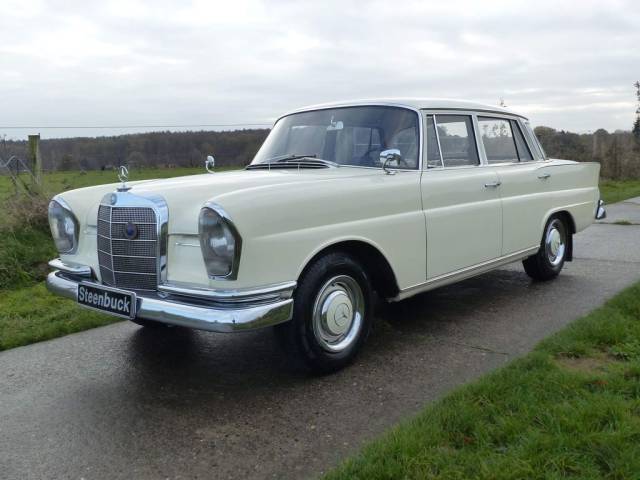 Mercedes-Benz 220 S b LImousine (W 111) 1965