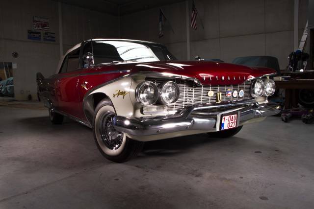 Image 1/12 de Plymouth Fury SonoRamic Commando (1960)