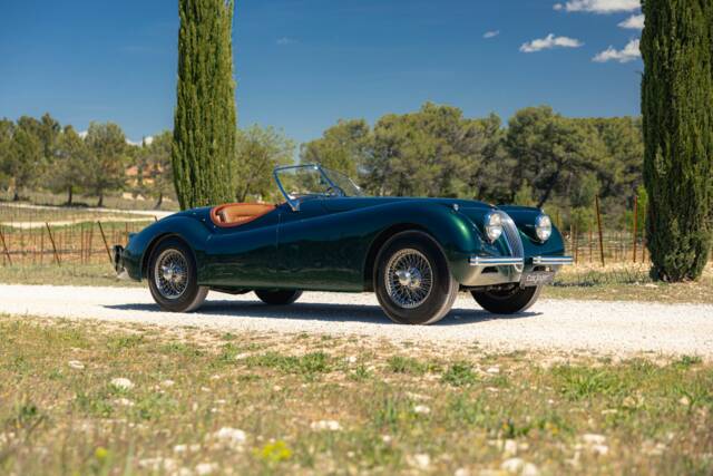 Image 1/58 of Jaguar XK 120 SE OTS (1954)
