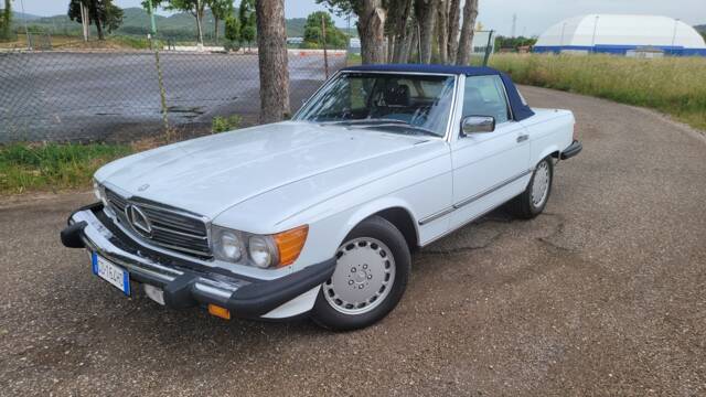 Image 1/23 of Mercedes-Benz 560 SL (1987)