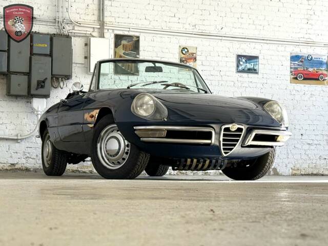 Image 1/74 de Alfa Romeo 1750 Spider Veloce (1968)