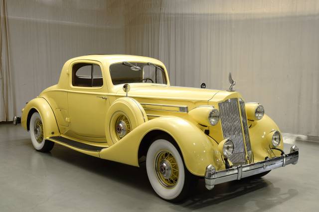 Immagine 1/11 di Packard Twelve (1936)