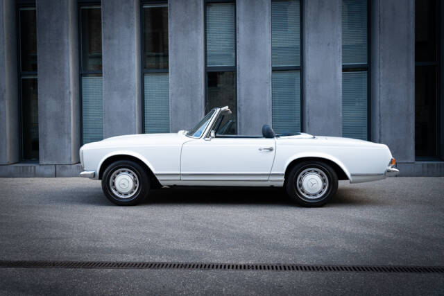Afbeelding 1/15 van Mercedes-Benz 280 SL (1970)