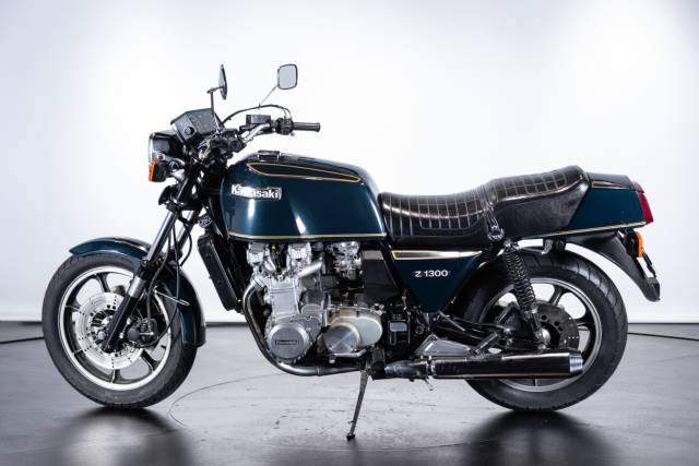 Immagine 1/50 di Kawasaki DUMMY (1979)