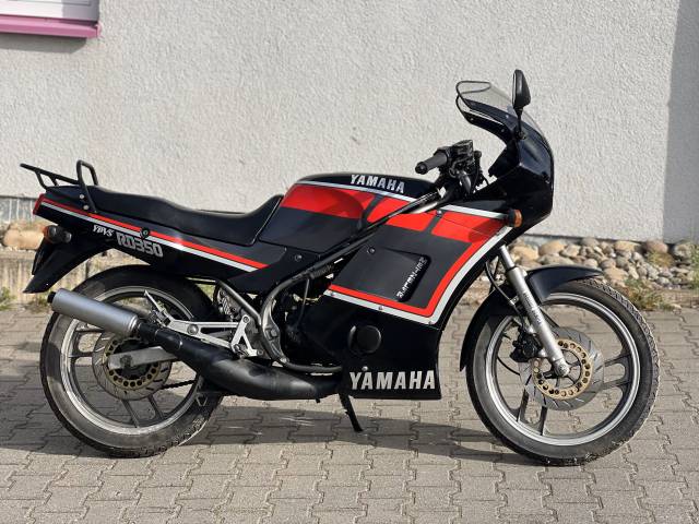 Bild 1/21 von Yamaha DUMMY (1988)