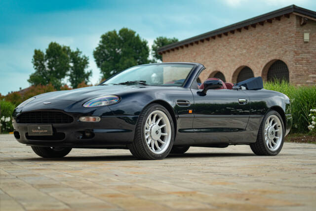Bild 1/37 von Aston Martin DB 7 Volante (1998)
