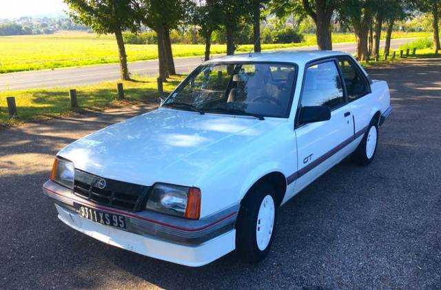 Bild 1/7 von Opel Ascona 1800 (1985)