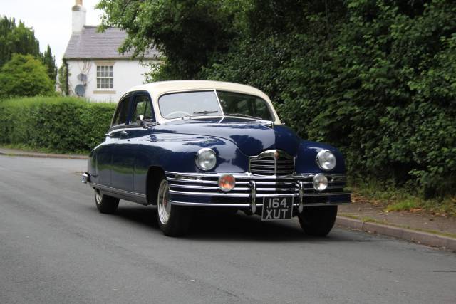 Image 1/22 of Packard Deluxe (1948)