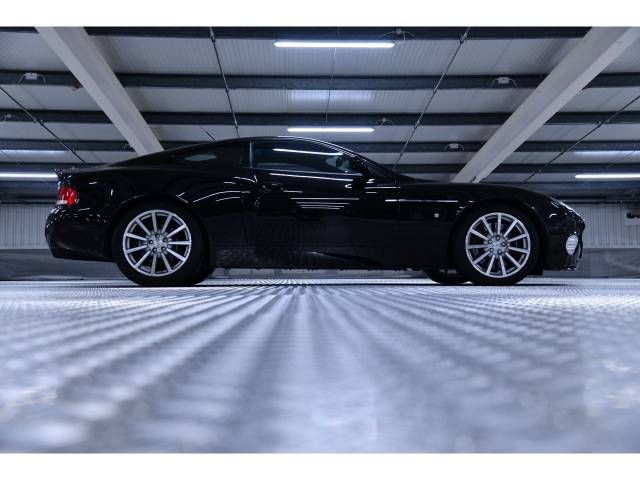 Image 1/50 de Aston Martin V12 Vanquish S Ultimate Edition (2007)