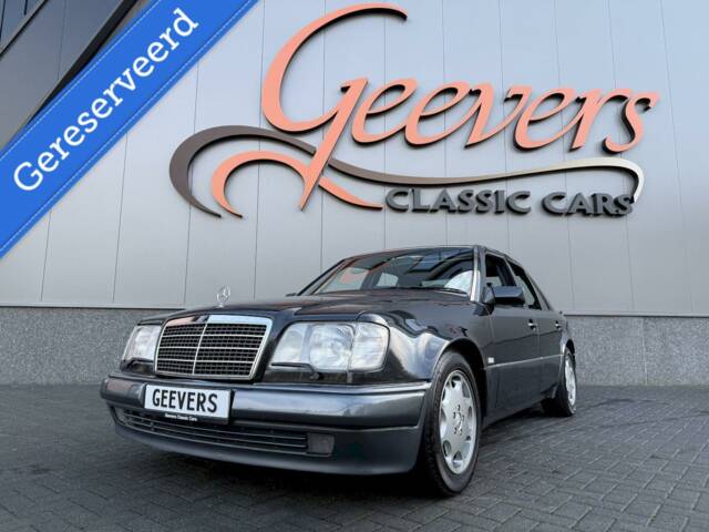 Image 1/36 of Mercedes-Benz 500 E (1991)
