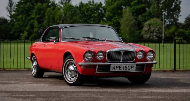 Bild 1/8 von Daimler Sovereign 4.2 (1975)